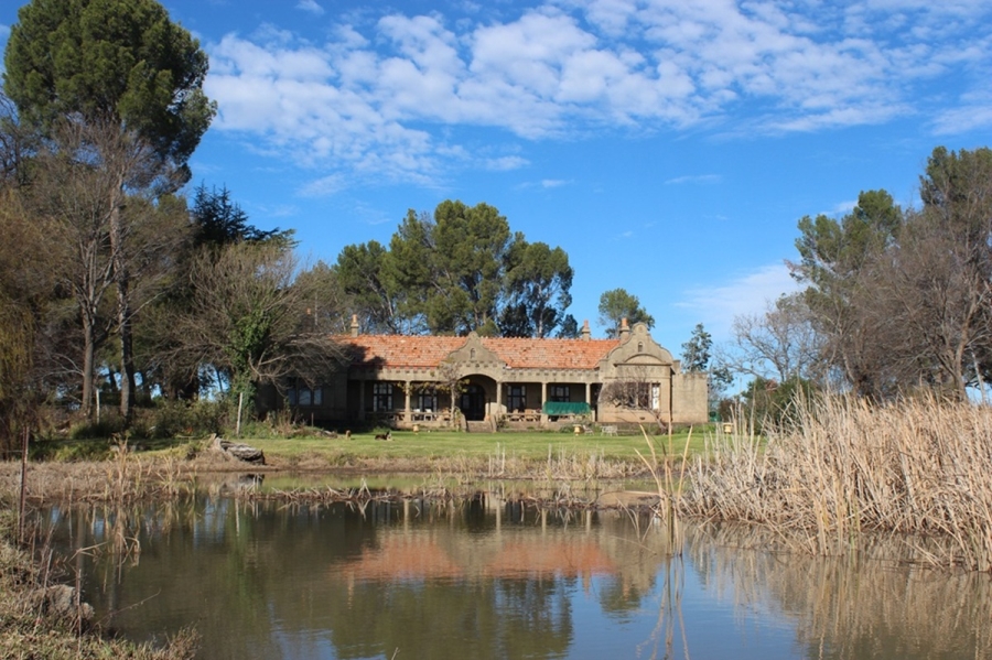 6 Bedroom Property for Sale in Aliwal North Eastern Cape